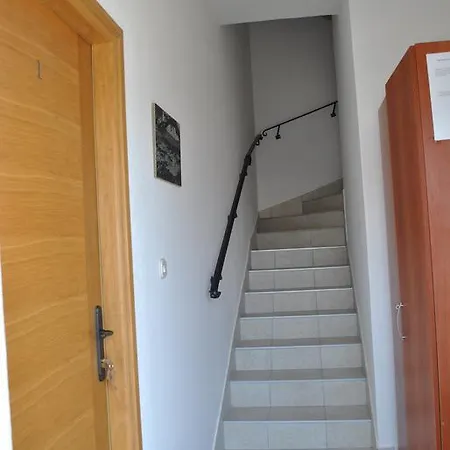 Provista * Veli Iž
