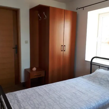 Provista Gasthuis 3*